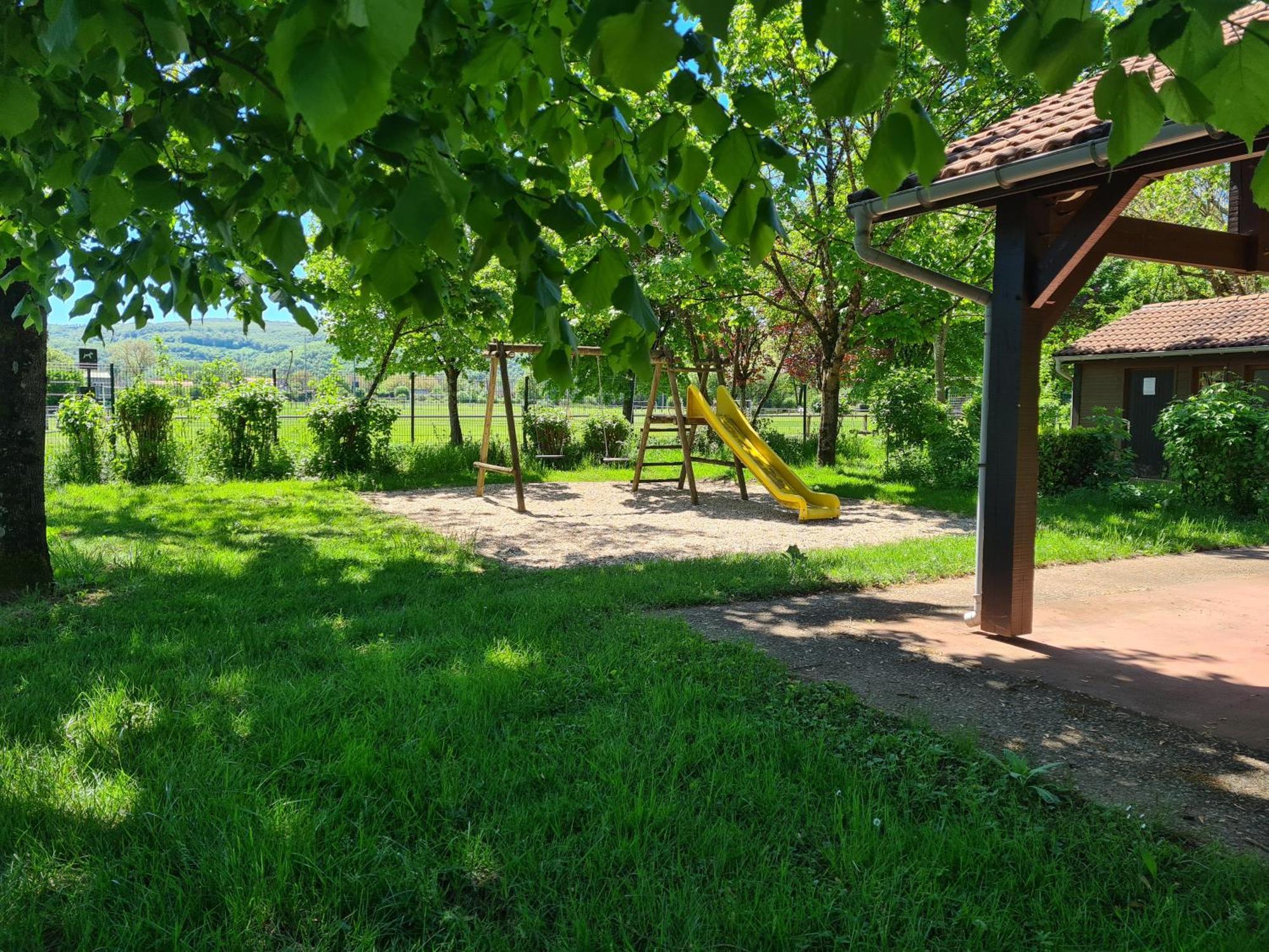 Capdenac-Gare Les Chalets Guinguette מראה חיצוני תמונה